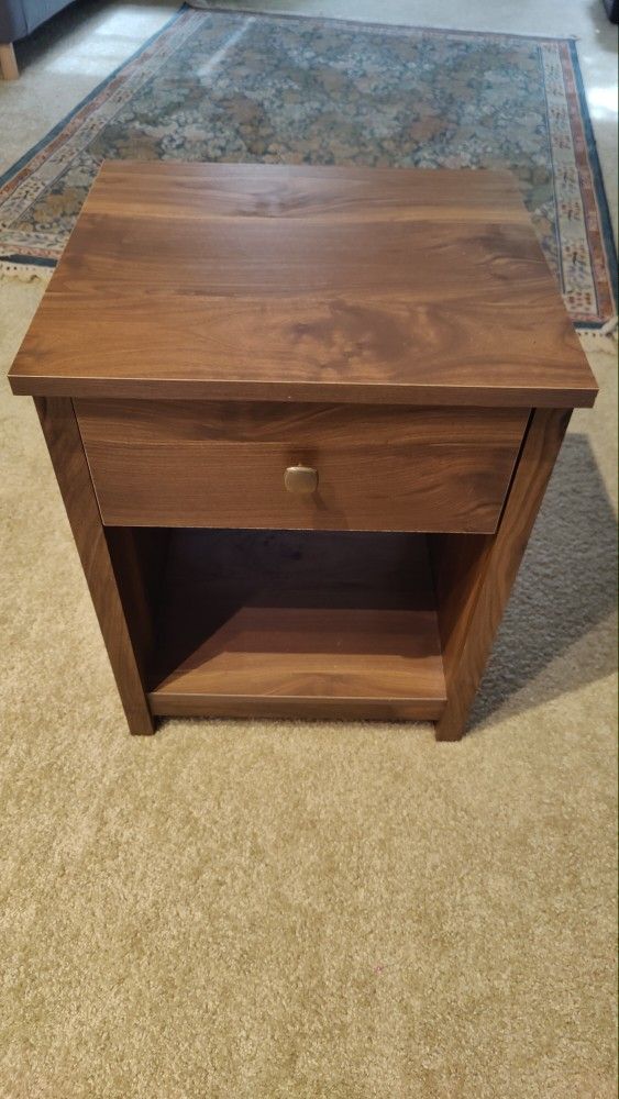 Sauder Nightstand With Drawer