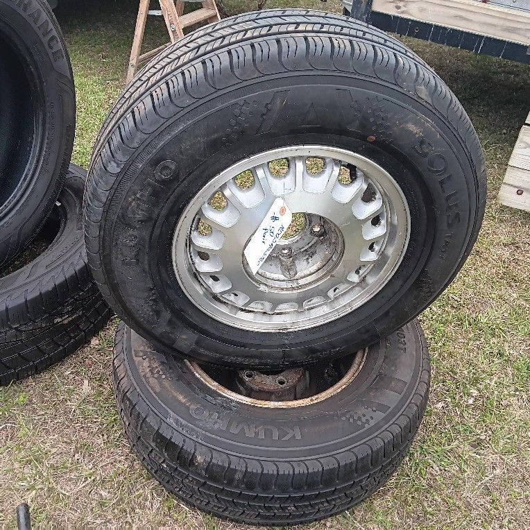 Roadmaster Tires/wheels