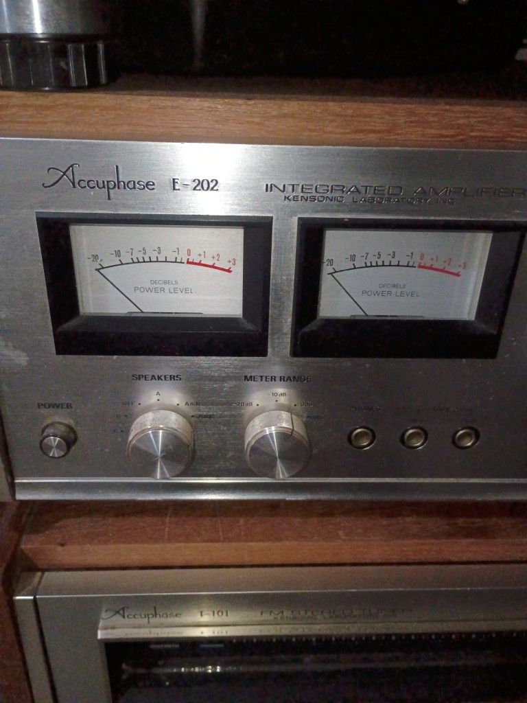 Accuphase E-202 Kensonic Laboratory