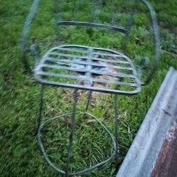 A Bar Stool Chair I Only Have One $40 In Good Shape