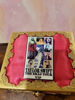 Taylor Swift Exclusive Pin The Eras Tour 2023 2.5" F10