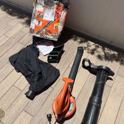 Black & Decker Electric Leaf Blower and Vacuum