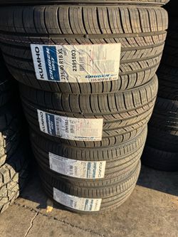 235/40r18 Kuhmo tires nuevas con 70,000 millas de garantía las r