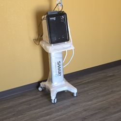 New Smart Skin Care Equipment. Price Reduced From $3,500. Great For Health Spa Or Salon