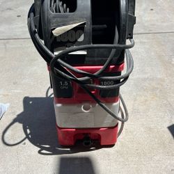 1800psi Pressure Washer
