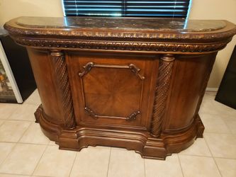 ***NORTH SHORE MARBLE TOP BAR***