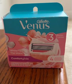 Used Gillette Venus Comfort glide White Tea Razor Cartridges 4-Pack