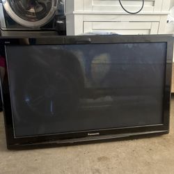 40” Panasonic TV
