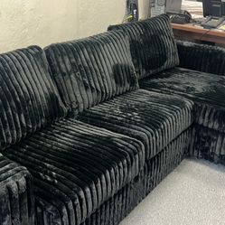 New Jumbo Corduroy Sectional Couch! Free Delivery 🚚! 