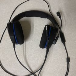 PlayStation 4 Headset (HyperX Cloud)