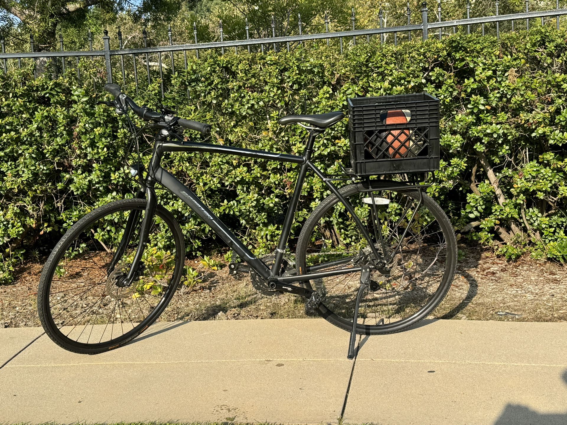 Breezer Liberty 1R+ Hybrid Bike