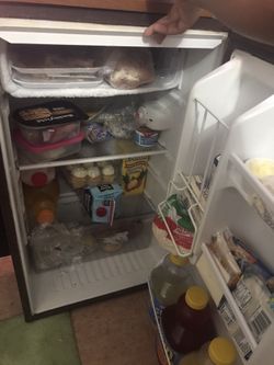 Mini fridge 70$
