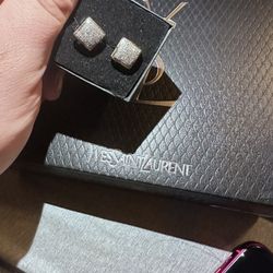 10k Natural Diamond Baguette Earrings 