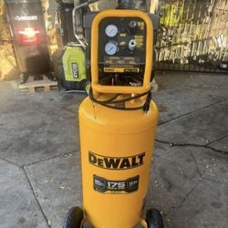 DEWALT 26 Gal. 175 PSI Ultra Quiet Portable Electric Air Compressor