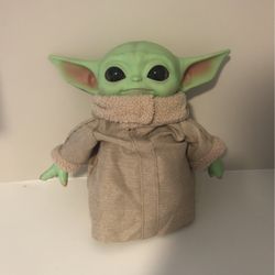 Star Wars The Mandalorian 11” Child Doll Bsby Yoda