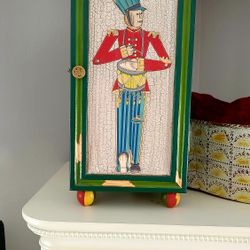 Wood Cabinet Toy Theme Box Marching Soldier 