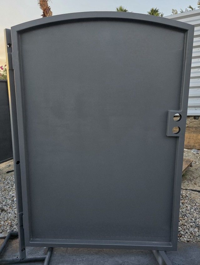 BRAND NEW GATE