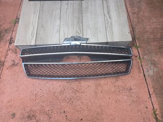 2013 Chevy Tahoe  Grill