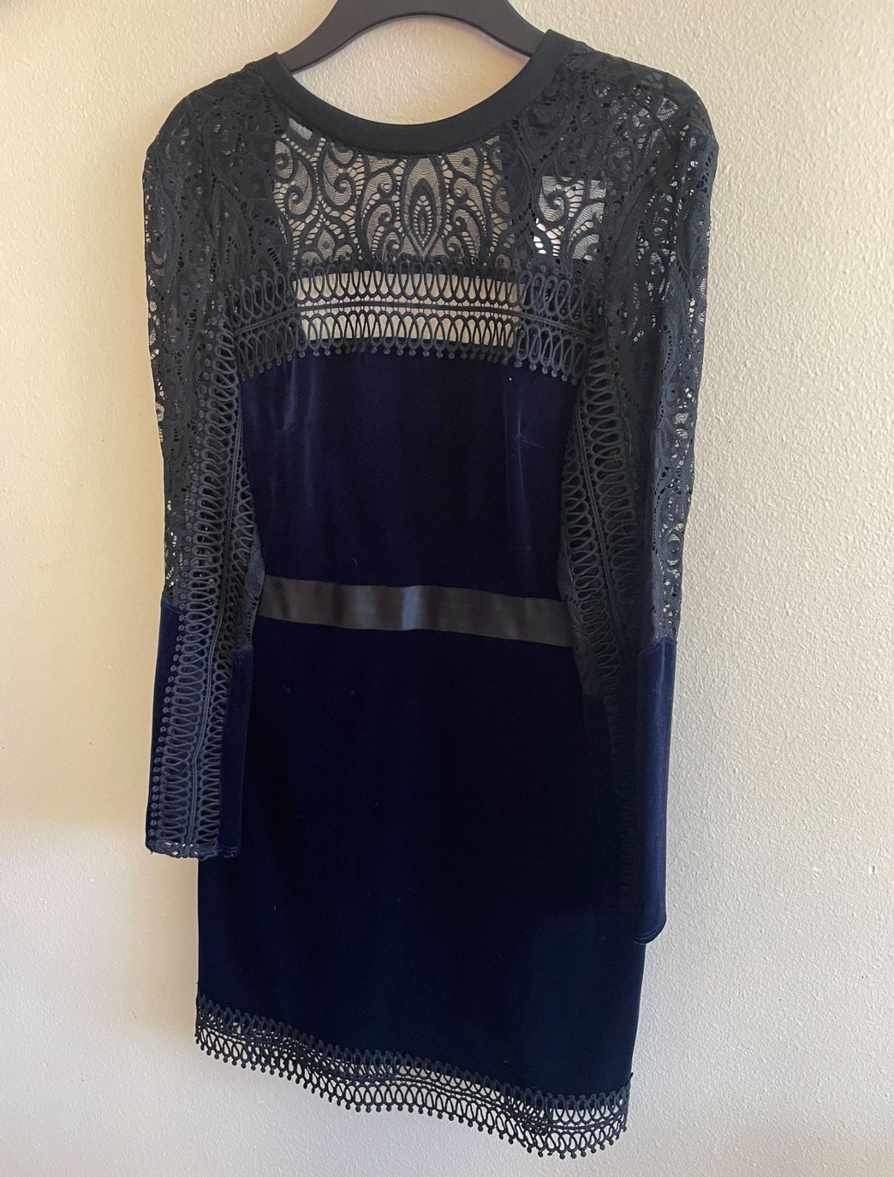 New Woman’s Dress, Size M Original price is $130