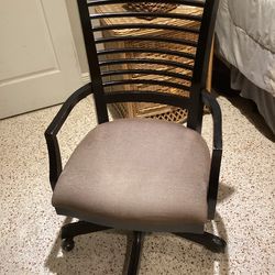 Selling Office Chairs Have Three Priced $3