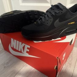 Air Max 90 Size 9