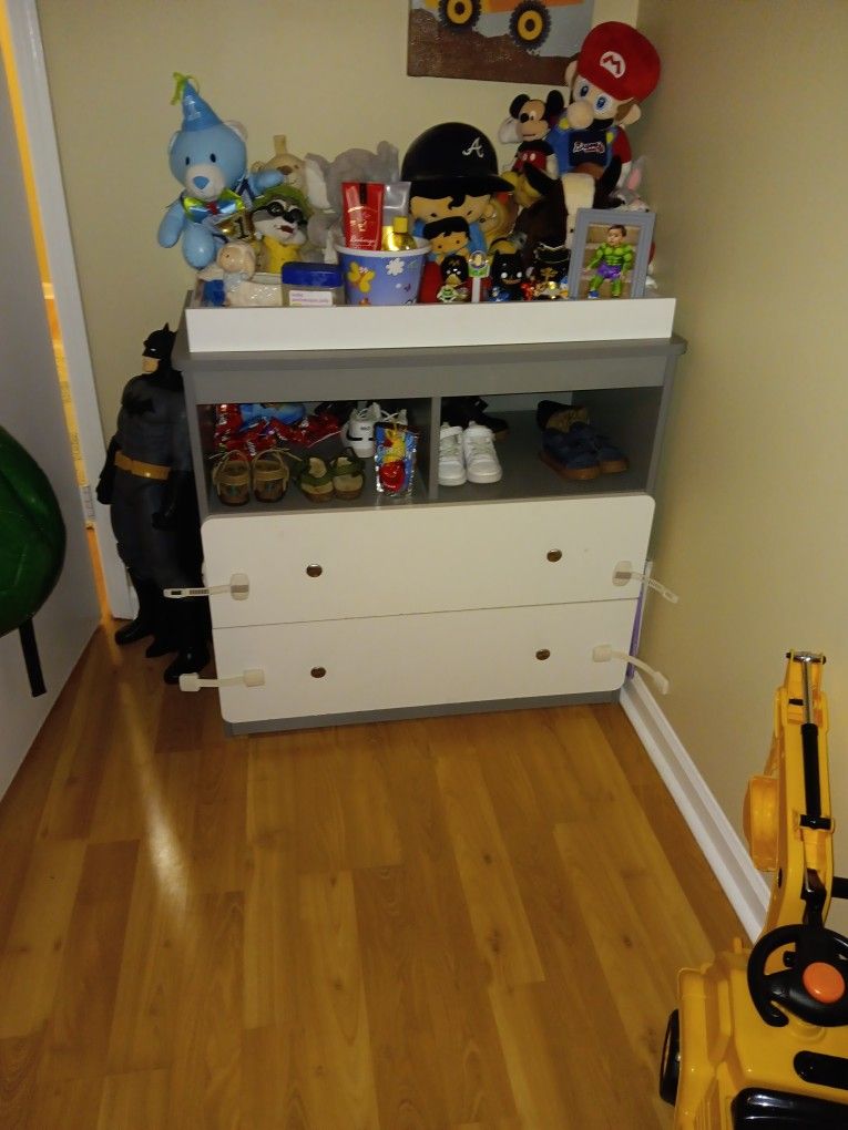 Changing Table Dresser