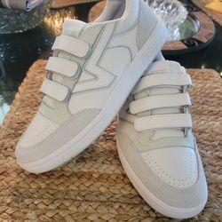 Van's Women's  Sneakers - NEW