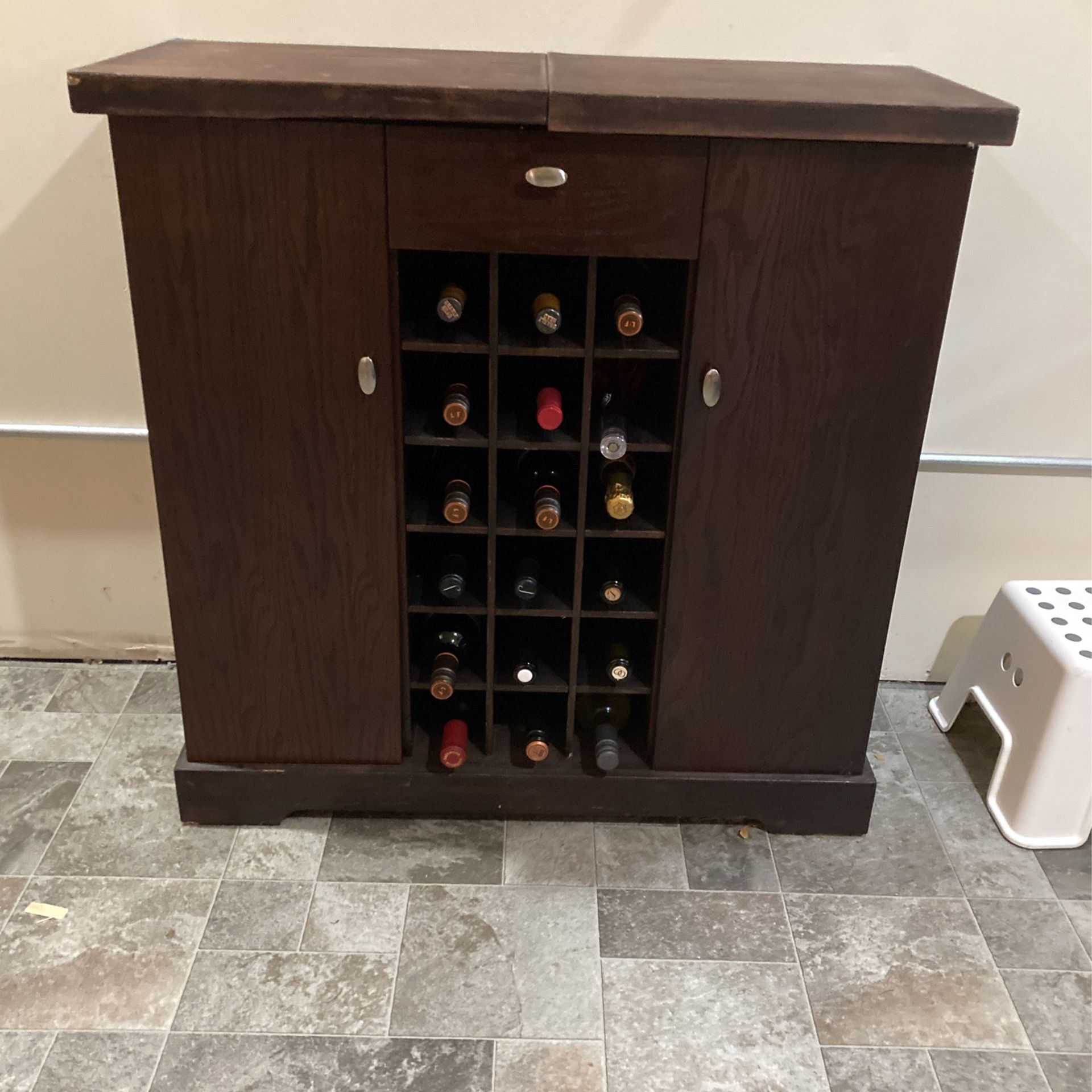 Wine / Bar Cabinet 