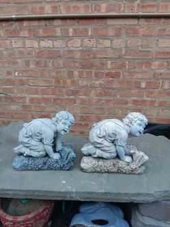 Pair of Fiberstone Statues Outdoor Garden Patio