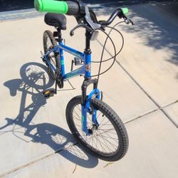 CROSSFIRE 6 SPEED KIDS  BIKE 4 SALE