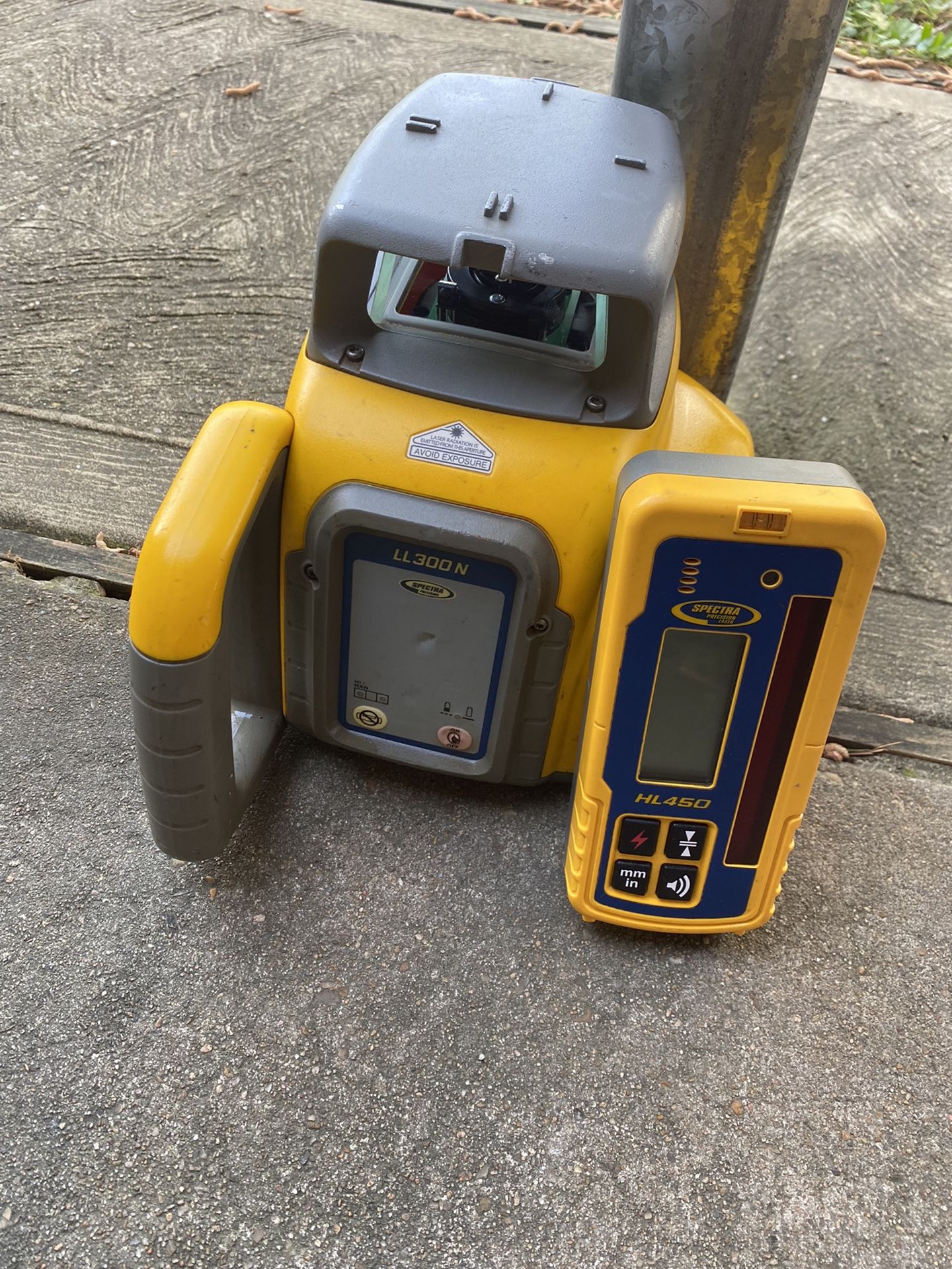 Spectra Precision LL300N Laser Level