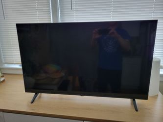 43" LG HD smart TV