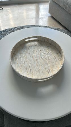 Round Shell Decorative Tray