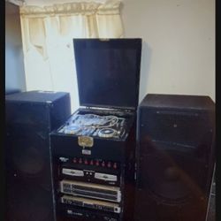 Dj Equipment/Speakers