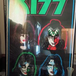 KISS POSTER