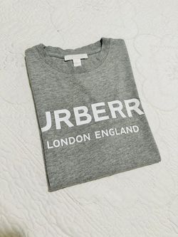 Size: 10 youth Burberry Cotton grey graphic short sleeve T-shirt Grey