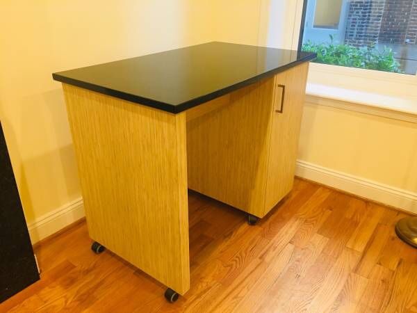 Beautiful Granite countertop kitchen island or bar