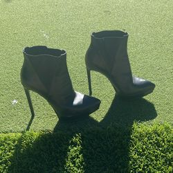 Leather Booties, High heels . Saint Laurent Paris .  Leather . 