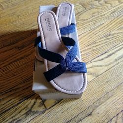 Sandals Size😗 6