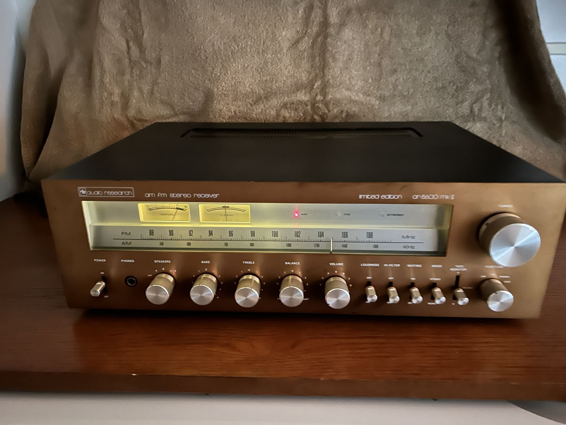 VINTAGE AUDIO RESEARCH STEREO RECEIVER , RARE !!!