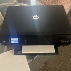 Hp envy Printer/Scanner/Copier/Photo 4501