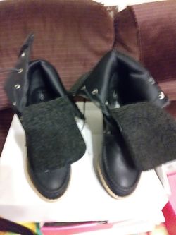 Thigh high winter boots. Size10.