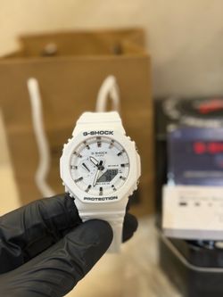 Casio G-SHOCK 46mm White Resin Case and Band Unisex Wristwatch (GMAS2100-7A)