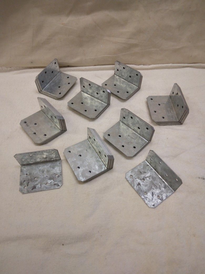 Simpson Strong-Tie Galvanized Angle A23 NER-421.