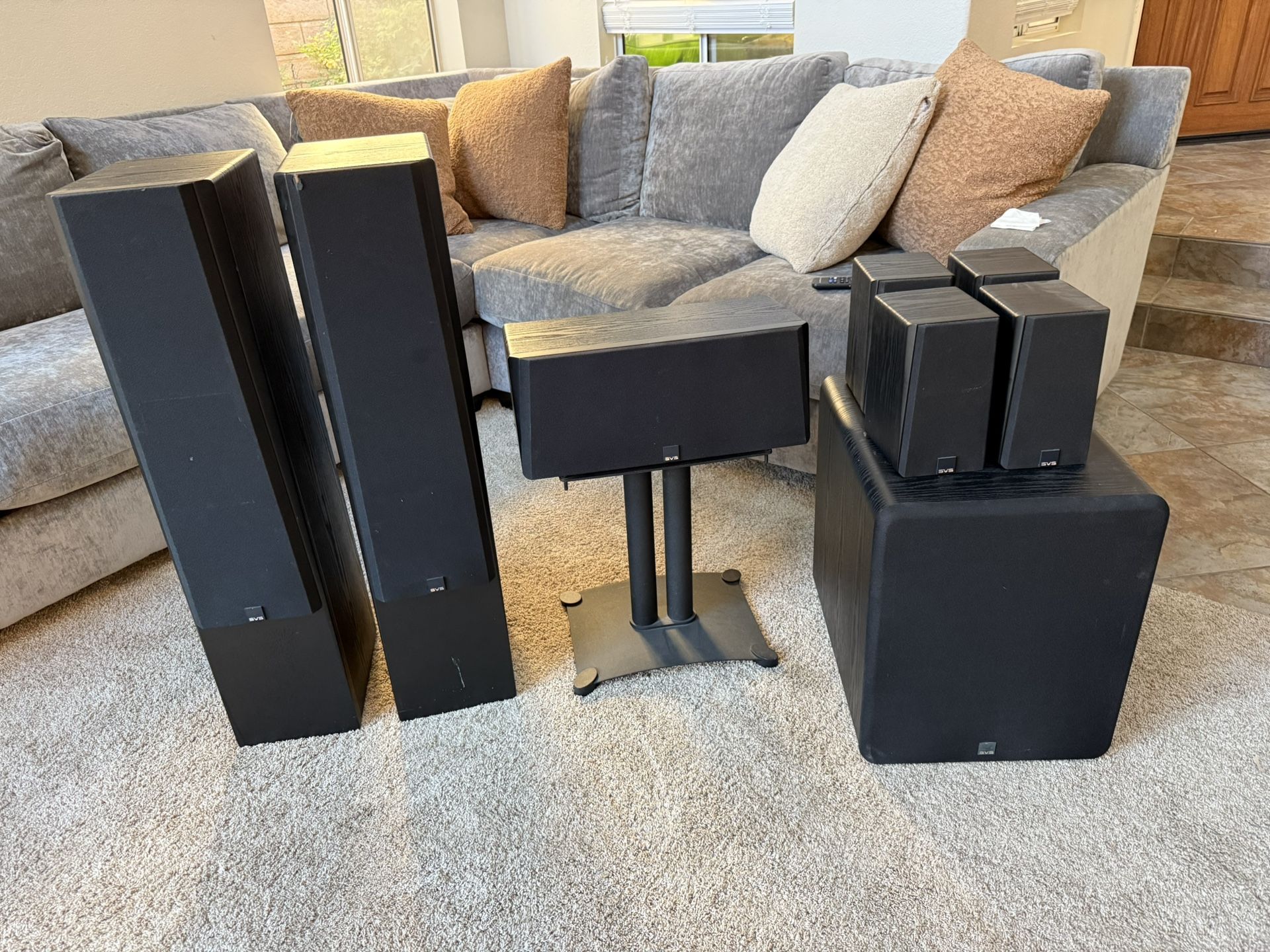 🎵 SVS Speaker System – 7.1 Channel Setup in Excellent Condition 🎵