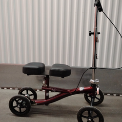 Knee scooter
