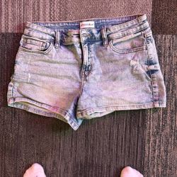 studio blue stretchy shorts size 29
