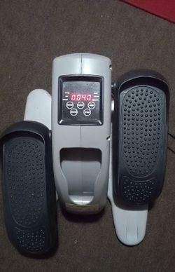 Electrical Elliptical Trainer - Sitting 