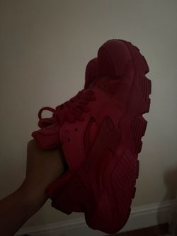 Red Nike Huaraches