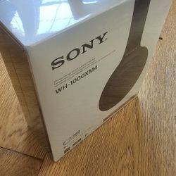 BRAND NEW Factory Sealed Sony WH-1000XM4 True Wireless Premium Noise Canceling Headphones - Black
